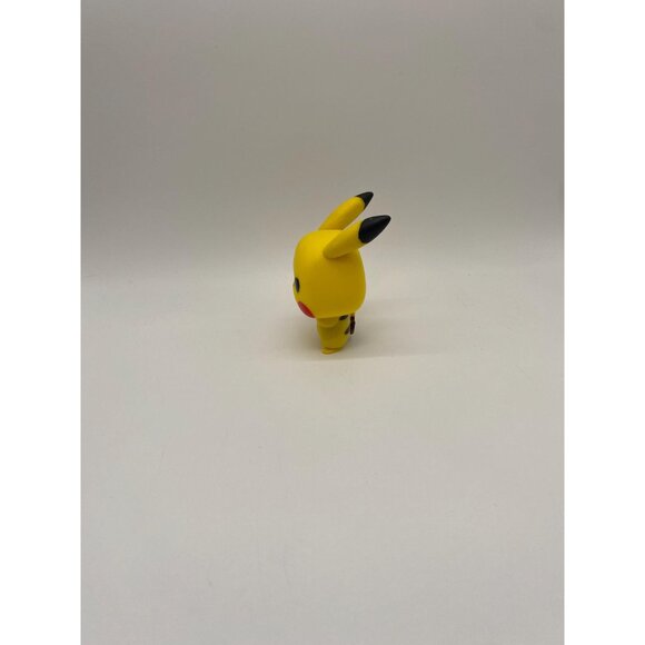 Funko Pop Pokemon Pikachu Figurine Toy - Picture 3 of 7
